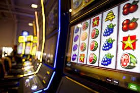 innwabest App မြန်မာ ကစားသူ မိုဘိုင်းဖြင့် Sportsbook Live Betting ကစားနေသောပုံ